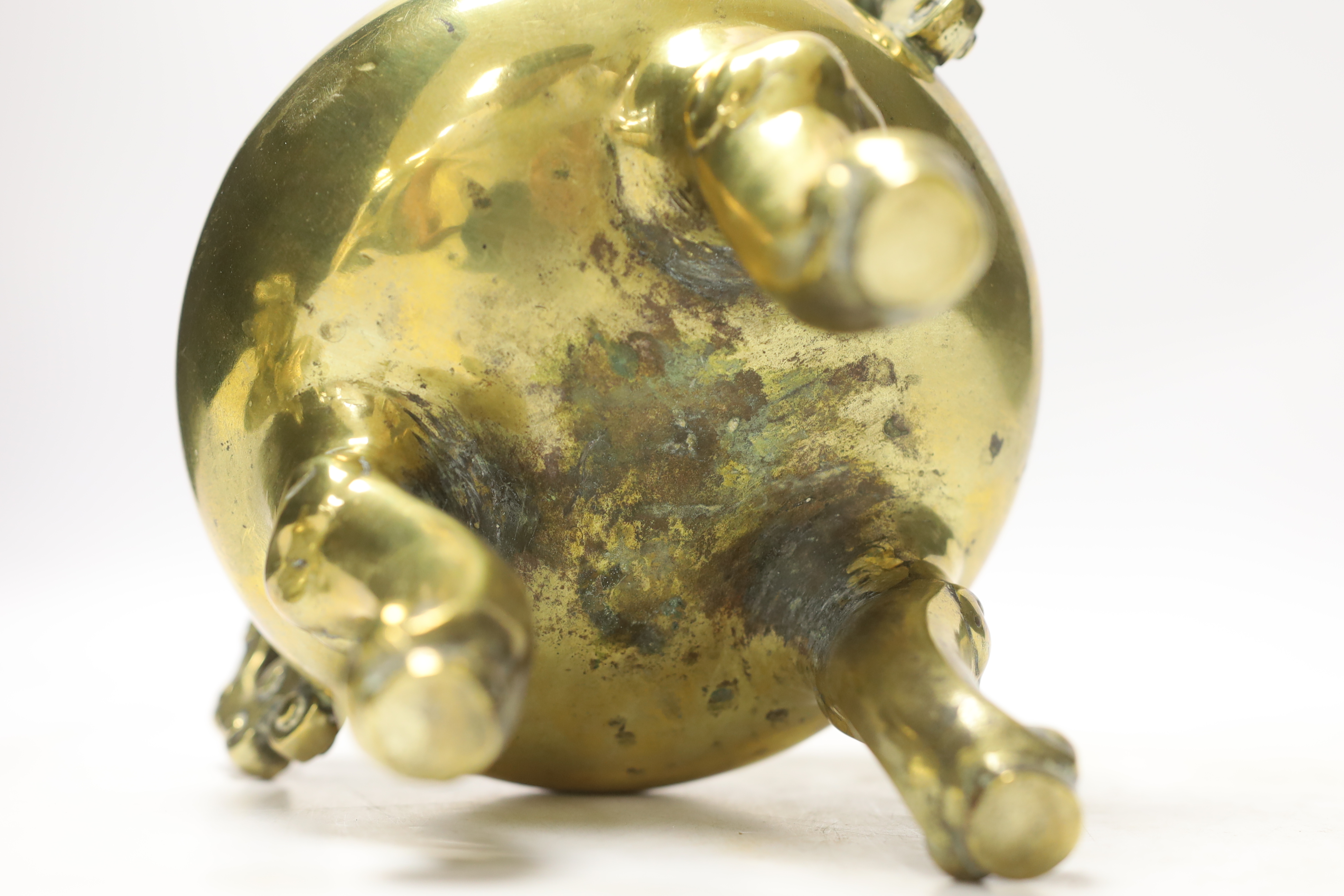 A Japanese bronze Koro and cover, 28cm high